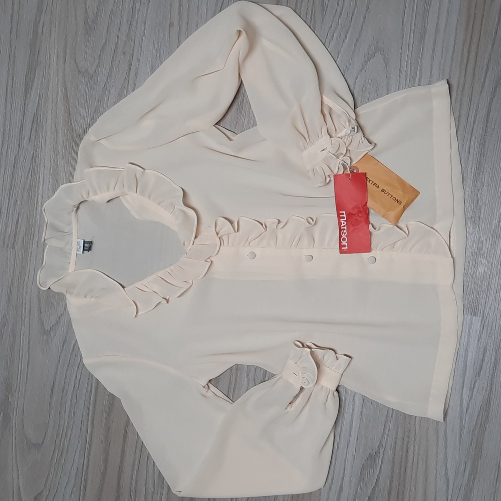 Matson vintage blouse size 8 off white/cream color. NWT